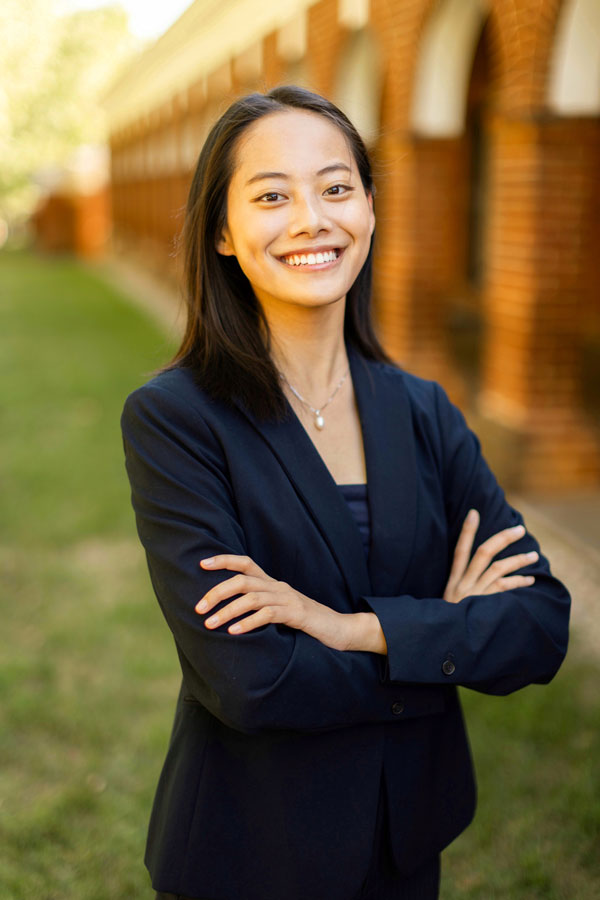 Desiree Ho headshot
