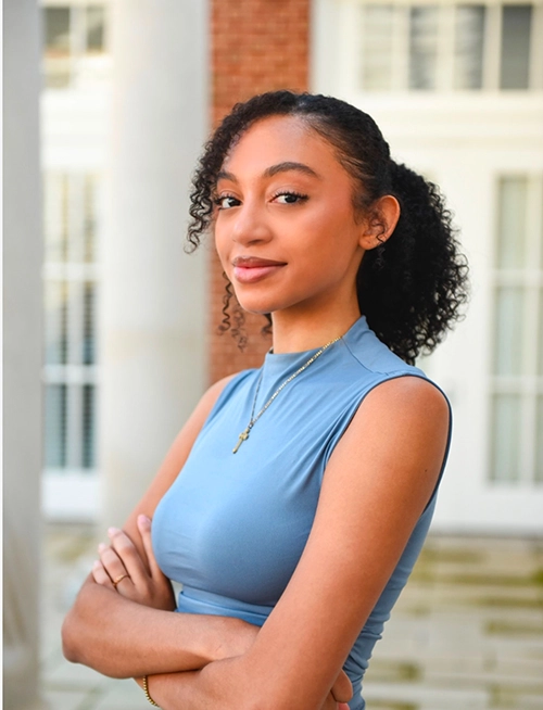 Ziana Bennett headshot