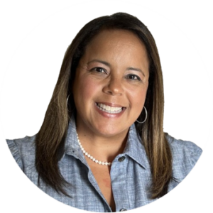Teri Reaves Headshot