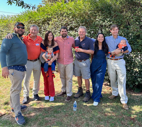Group photo of Theta Chi alumni and their families